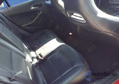 2016 Mercedes-Benz Cla 250 z USA, uszkodzony, nr VIN WDDSJ4EB0GN302964